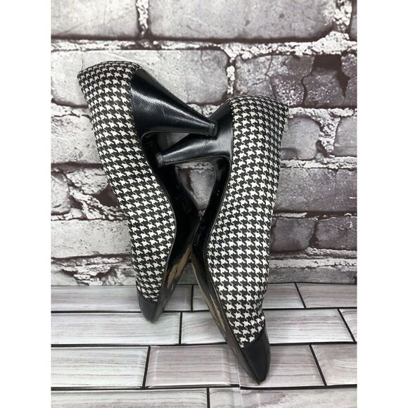 Vintage 80's BRUNO MAGLI Black White Pattern Cap Toe Heels Women Sz 6B US/36.5EU - Picture 13 of 16